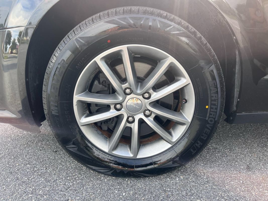 Used 2014 Dodge Grand Caravan R/T w/ Driver Convenience Group FWD image 23