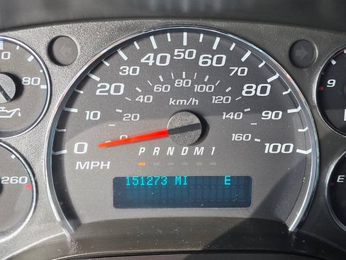 Used 2020 Chevrolet Express 3500 RWD image 18