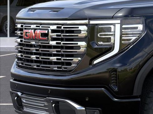 New 2025 GMC Sierra 1500 Denali w/ Technology Package image 13