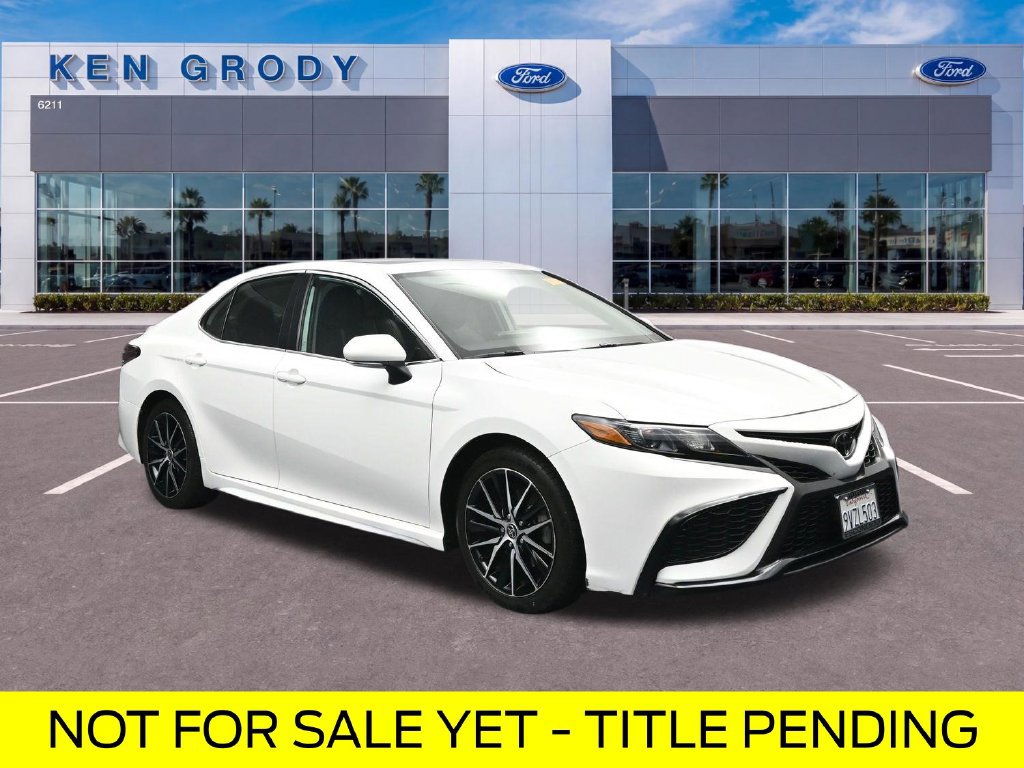 Used 2023 Toyota Camry SE w/ Cold Weather Package FWD 360° Tour