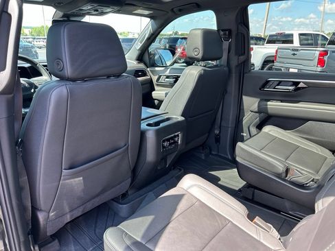 Certified 2025 Chevrolet Tahoe Z71 w/ Comfort Package AWD/4WD image 44