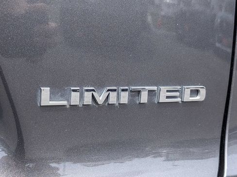 Used 2019 Jeep Cherokee Limited AWD/4WD image 14