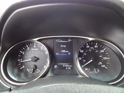 Used 2015 Nissan Rogue S image 20