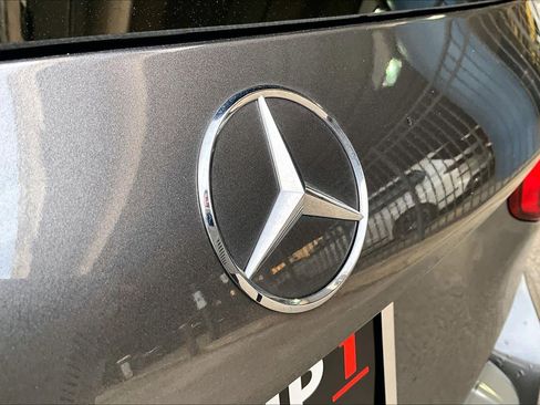 Used 2025 Mercedes-Benz GLB 35 AMG 4MATIC image 30