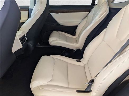 Used 2018 Tesla Model X 100D image 17