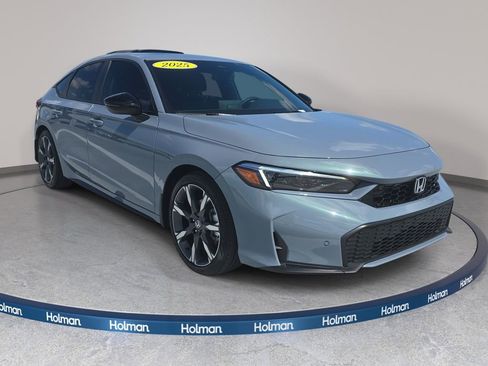 Used 2025 Honda Civic Sport Touring image 4