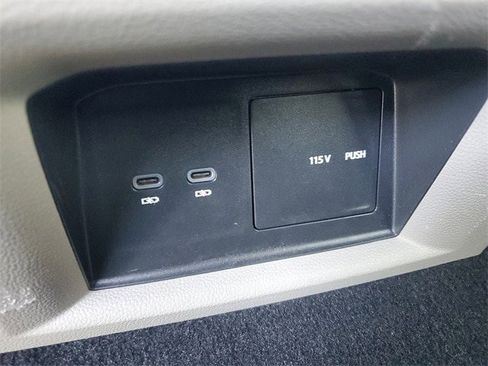 Used 2022 Volkswagen Atlas SE image 13