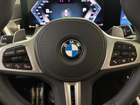 New 2026 BMW X7 M60i AWD/4WD image 16