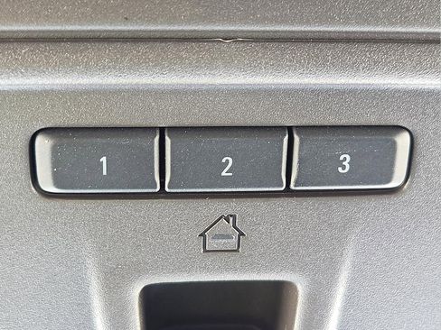 Used 2025 Chevrolet Silverado 1500 LTZ image 22