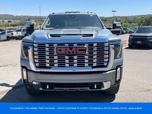 Used 2024 GMC Sierra 2500 Denali w/ Denali Reserve Package AWD/4WD image 6