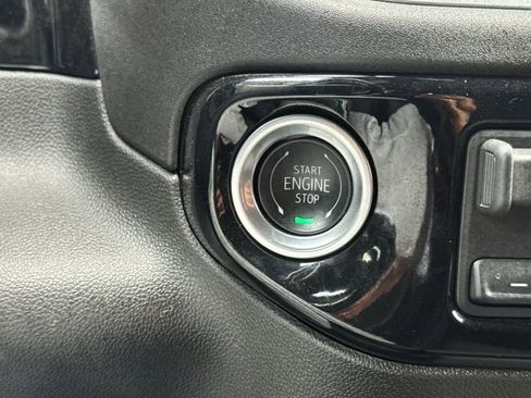 Used 2024 Chevrolet Silverado 1500 LT RWD image 24