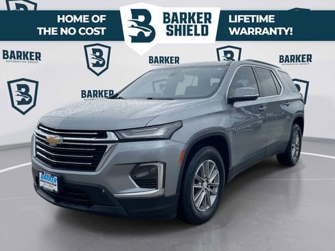 Used 2023 Chevrolet Traverse LT FWD image 1