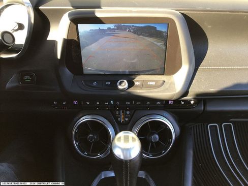 Used 2016 Chevrolet Camaro SS image 9