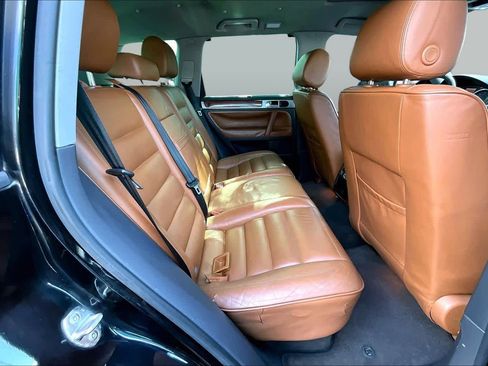 Used 2006 Volkswagen Touareg V8 AWD/4WD image 24