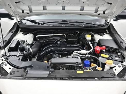 Used 2025 Subaru Crosstrek 2.0i AWD/4WD image 32