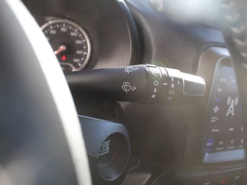 Used 2021 Jeep Renegade Latitude image 20