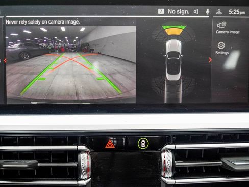 Used 2023 BMW 430i xDrive Convertible w/ M Sport Package image 32