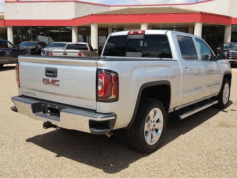 Used 2018 GMC Sierra 1500 SLT w/ Enhanced Driver Alert Package RWD image 4