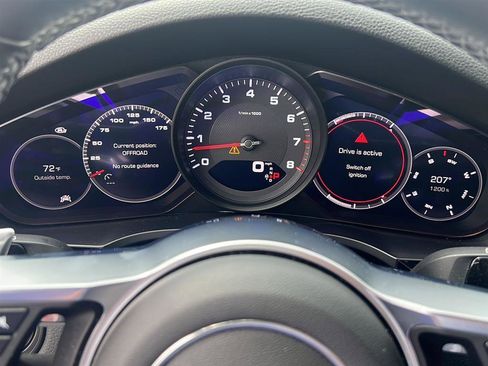 Used 2019 Porsche Cayenne AWD/4WD image 5