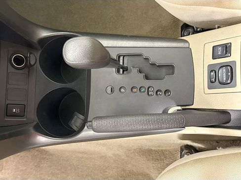 Used 2011 Toyota RAV4 4WD image 15