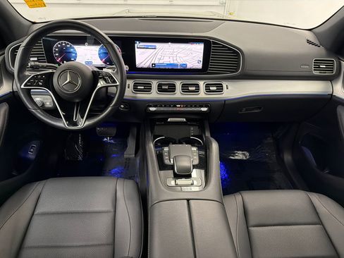 Used 2025 Mercedes-Benz GLS 450 4MATIC image 22