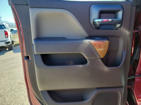 Used 2017 GMC Sierra 1500 SLT w/ SLT Premium Package image 10