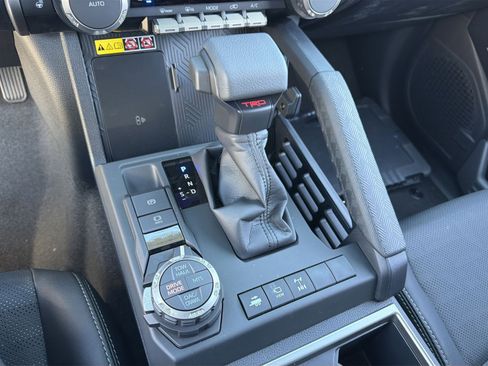 New 2026 Toyota 4Runner TRD Off-Road Premium AWD/4WD image 18