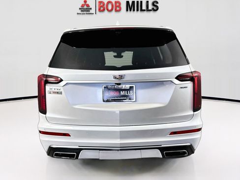 Used 2020 Cadillac XT6 Premium Luxury FWD image 6