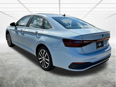 New 2026 Volkswagen Jetta SE FWD image 7