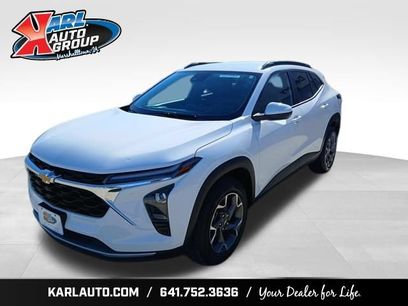 Certified 2025 Chevrolet Trax LT w/ Driver Confidence Package