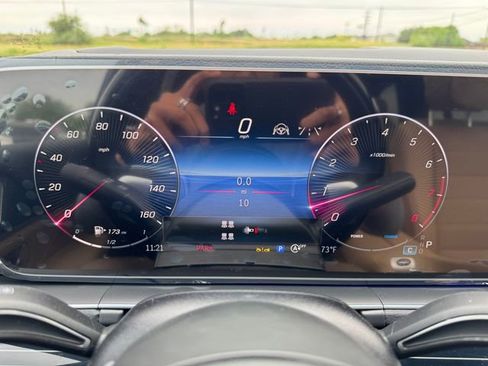 New 2025 Mercedes-Benz GLS 580 4MATIC image 2