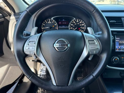 Certified 2018 Nissan Altima 2.5 SR w/ SR Special Edition FWD image 13