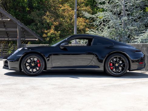 Certified 2026 Porsche 911 Carrera 4S AWD/4WD image 2
