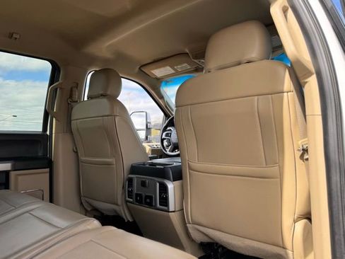 Used 2019 Ford F250 Lariat w/ Lariat Value Package AWD/4WD image 22
