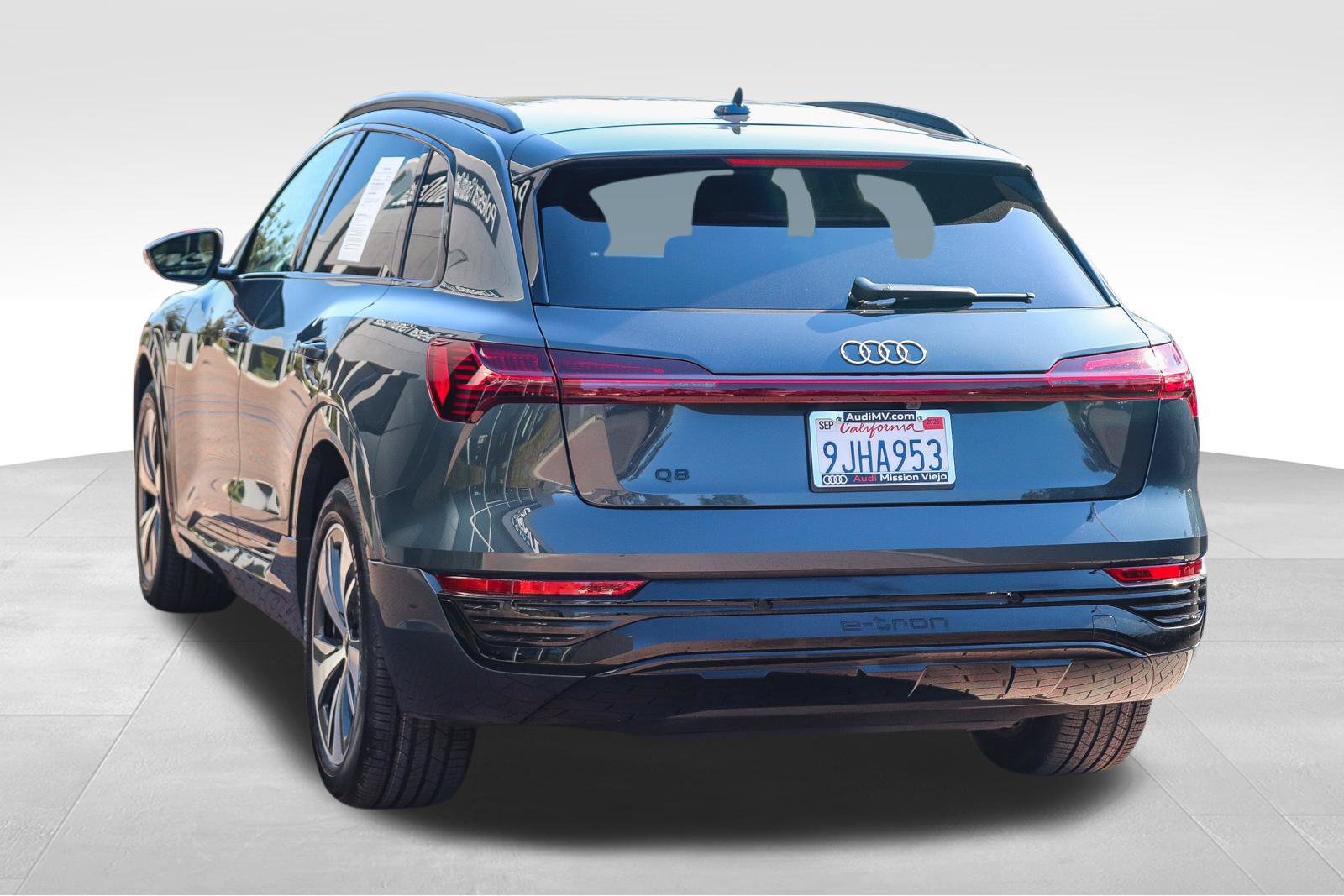Certified 2024 Audi Q8 e-tron Premium Plus AWD/4WD image 5