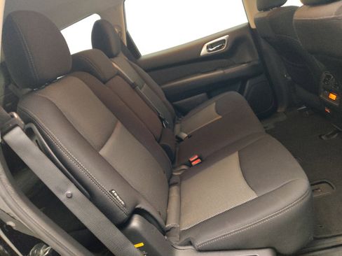 Used 2019 Nissan Pathfinder S AWD/4WD image 19