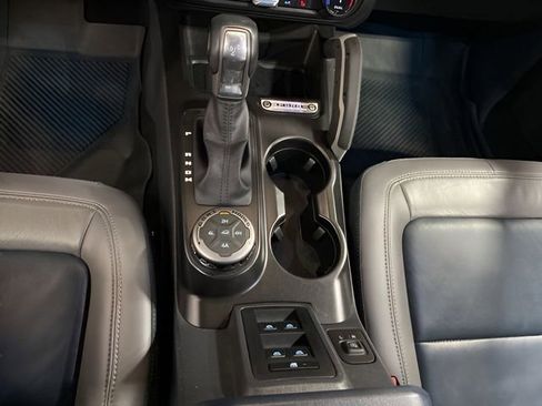 Used 2022 Ford Bronco Outer Banks AWD/4WD image 18