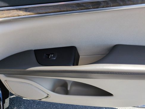 Used 2017 Lincoln MKX Select w/ Select Plus Package FWD image 45
