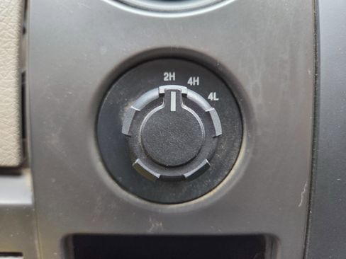 Used 2010 Ford F150 4x4 SuperCrew image 15