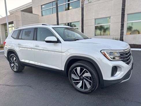 New 2026 Volkswagen Atlas SEL AWD/4WD image 2