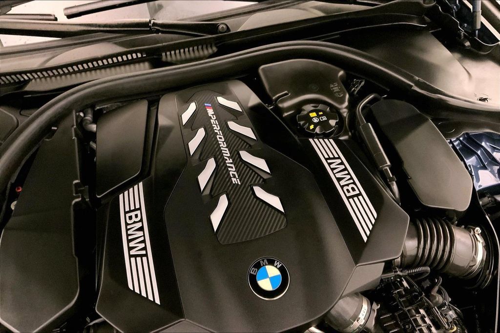 Certified 2023 BMW M550i xDrive AWD/4WD image 31