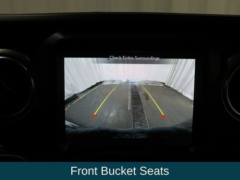 Used 2020 Jeep Wrangler Unlimited Sahara w/ Uconnect 4C Nav & Sound Group AWD/4WD image 22