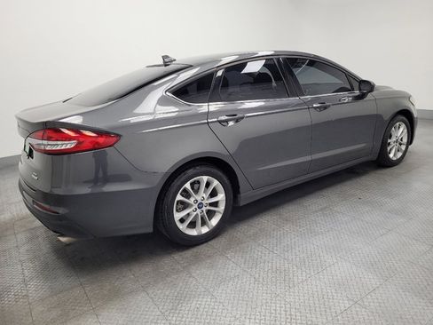 Used 2020 Ford Fusion SE image 10