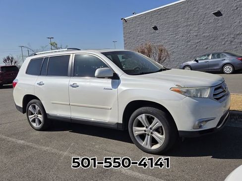 Used 2012 Toyota Highlander Limited w/ Tow Pkg image 3