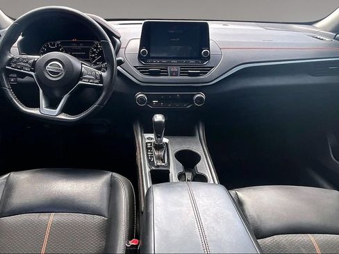Used 2019 Nissan Altima 2.5 SR FWD image 7