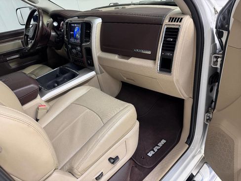 Used 2018 RAM 2500 Laramie image 29