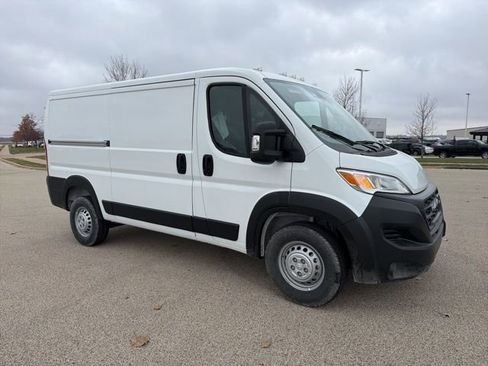 Used 2025 RAM ProMaster 1500 w/ Cold Weather Group image 4