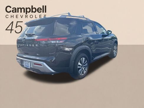 Used 2024 Nissan Pathfinder SL FWD image 6