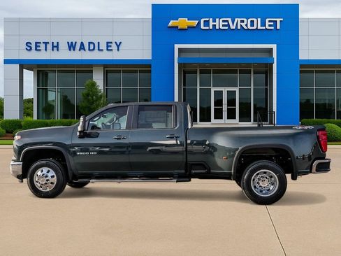 New 2026 Chevrolet Silverado 3500 LT image 4