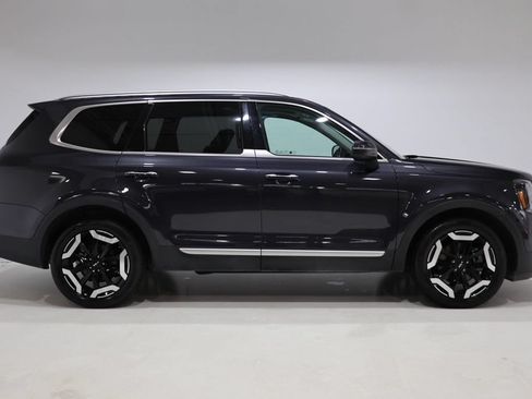 Used 2025 Kia Telluride S AWD/4WD image 9